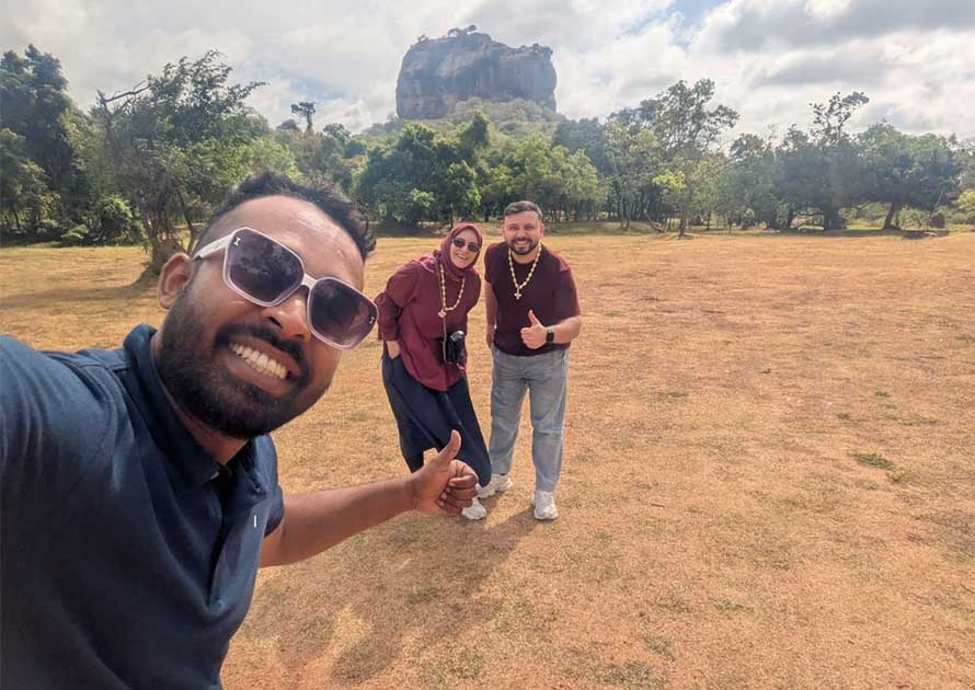 Laka tours